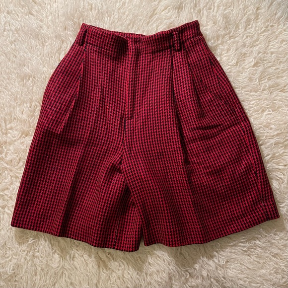 Ellen Tracy Linda Allard Cashmere/Wool Shorts - Picture 2 of 10